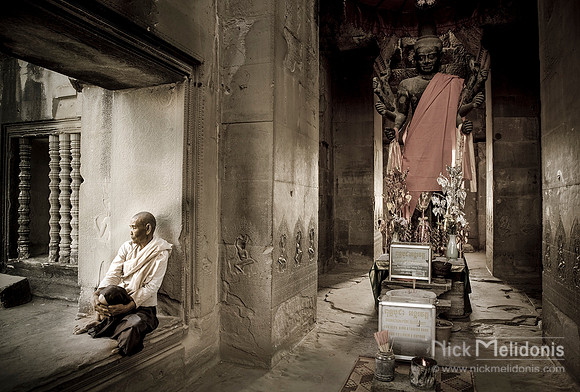 Monk at Angkor Wat2