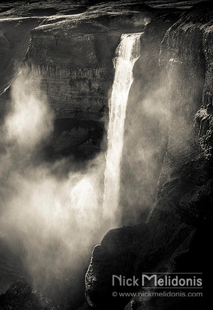 Svartifoss waterfall